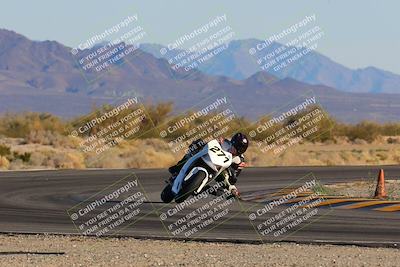 media/Jan-22-2023-CVMA (Sun) [[66d43cdebf]]/Race 14 Formula 2-American Twins (Holeshot 2nd Wave)/